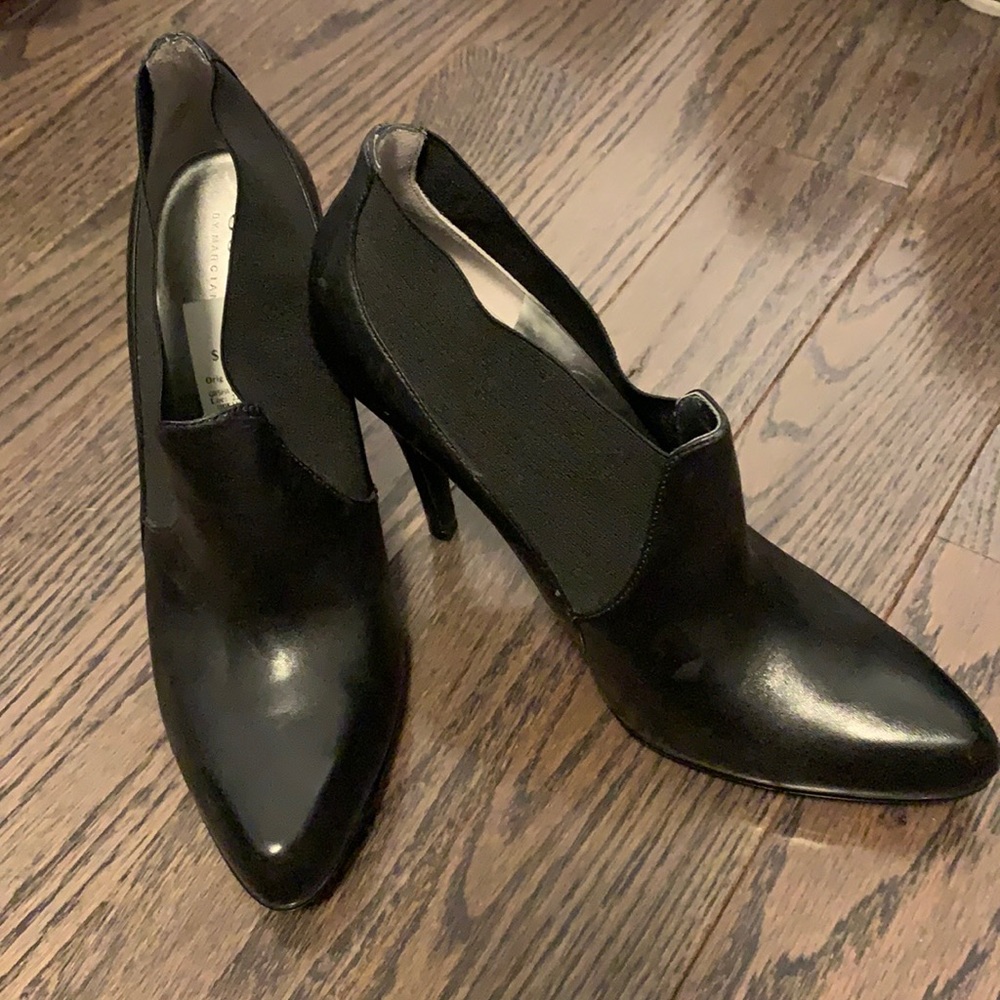 Guess Shayla Ankle Bootie Size 9.5